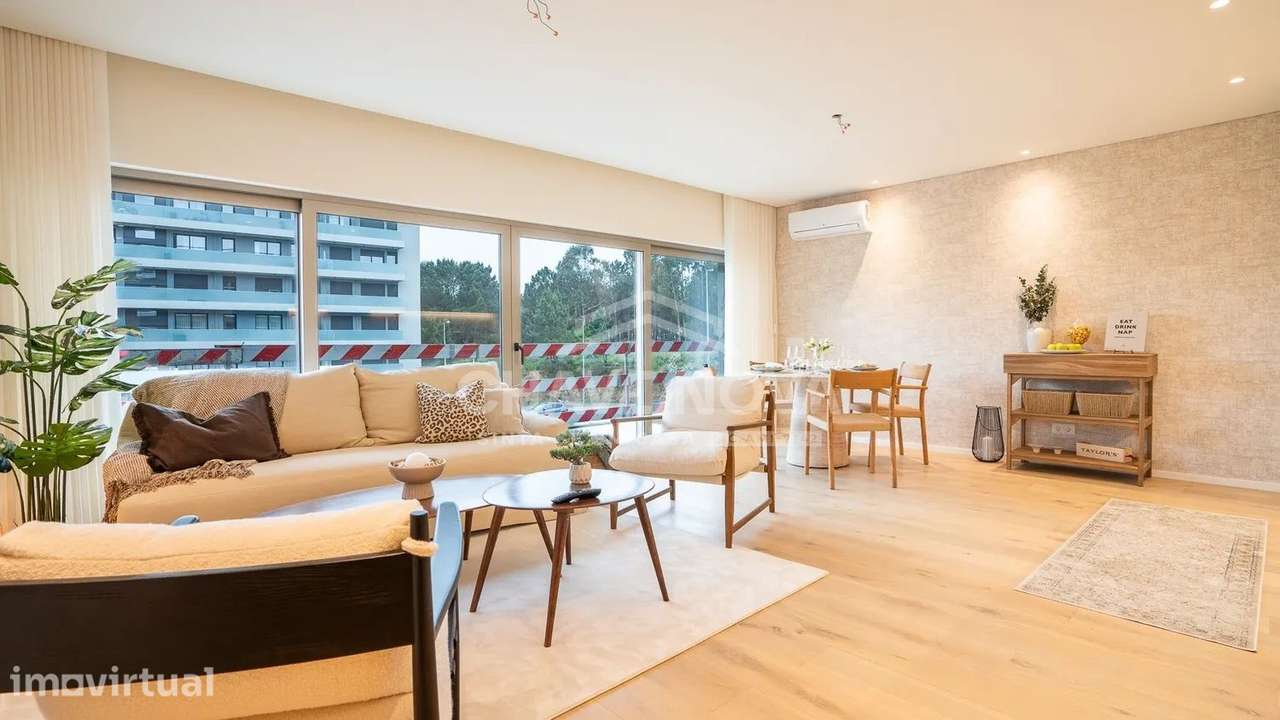 Apartamento T3 mobilado com varanda ampla - POENTE em Canidelo - CO - Grande imagem: 2/23