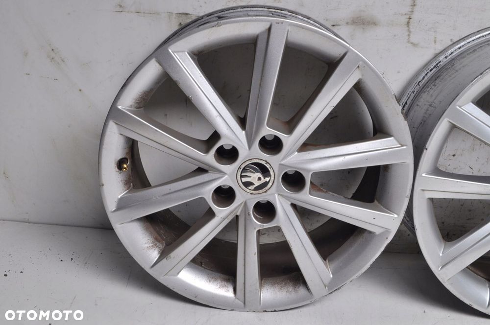 SKODA  FELGI ALUMINIOWE 5E0601025E 17 7.0 ET49 5X112 - 7