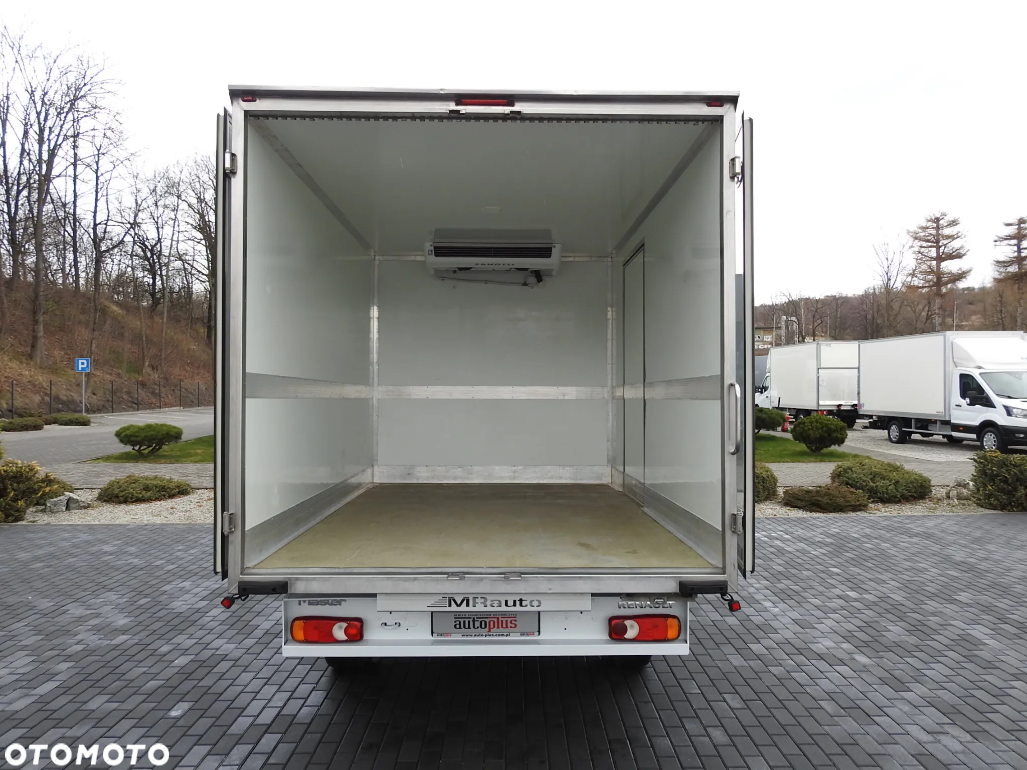 Renault MASTER  CHŁODNIA KONTENER 0*C LEDY KLIMATYZACJA 145KM [ 405777 ] - 13