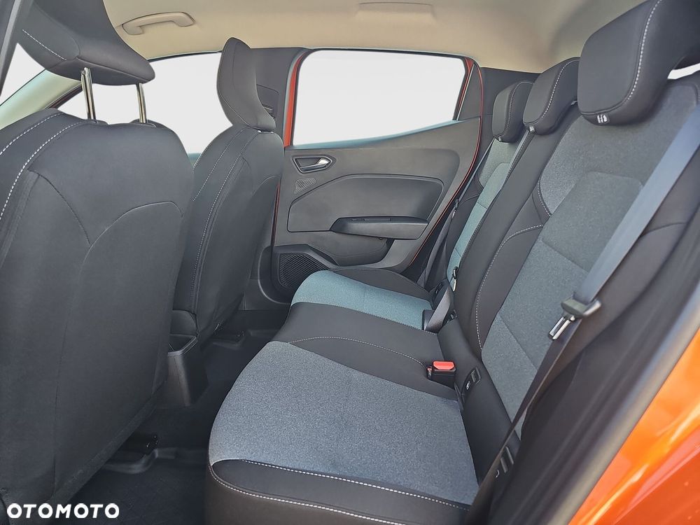 Renault Clio 1.0 TCe Evolution - 24