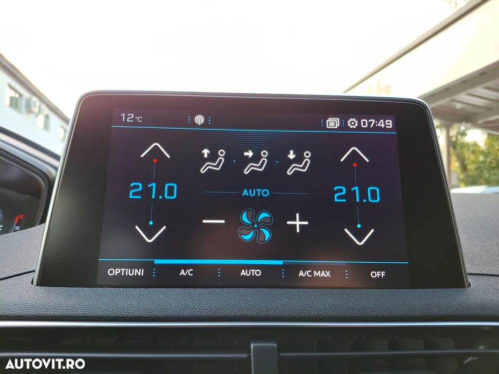 Peugeot 3008 1.2 PureTech 130 EAT8 Active Pack - 17