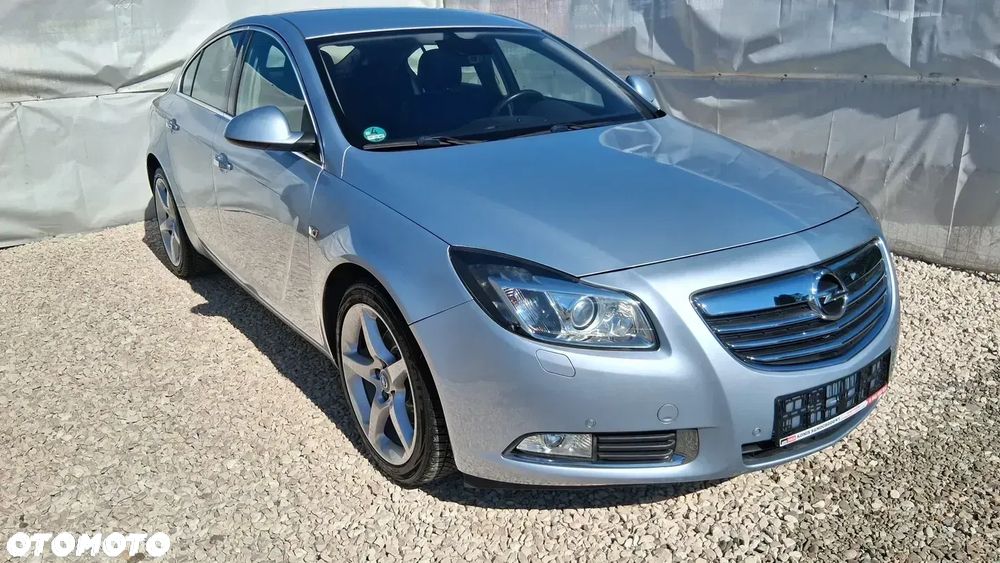 Opel Insignia 1.6 Turbo Cosmo - 1