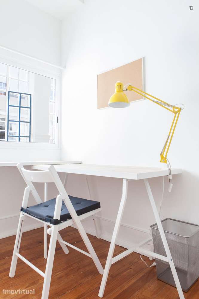 Quarto - localizado em São Sebastião Lisbon - Grande imagem: 3/15