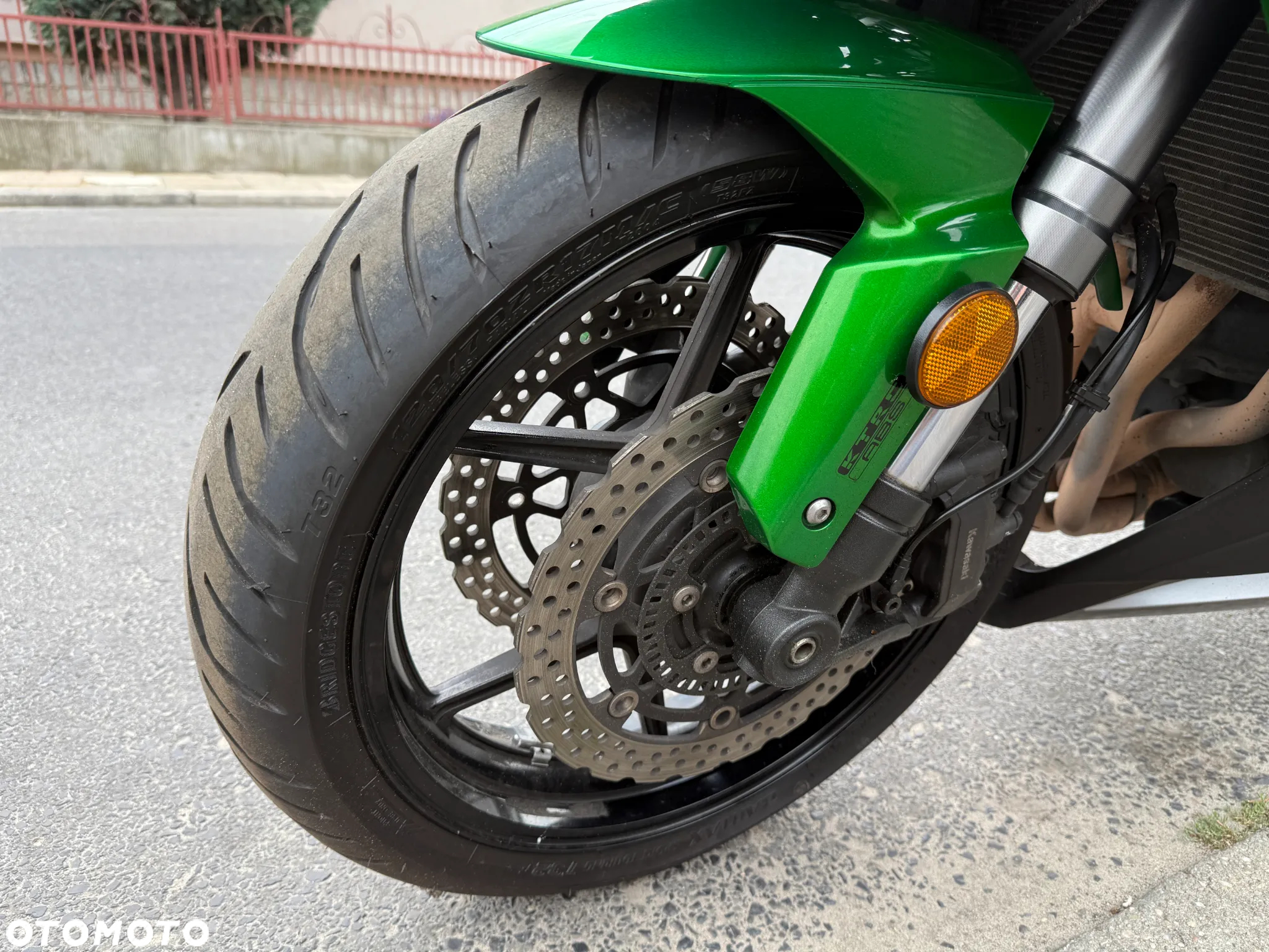 Kawasaki Ninja 1000 SX - 21