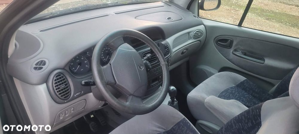 Renault Scenic 1.6 16V EVO 1 - 5
