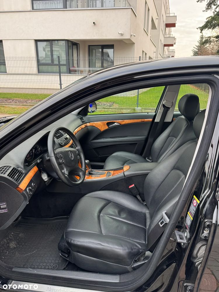 Mercedes-Benz Klasa E - 9