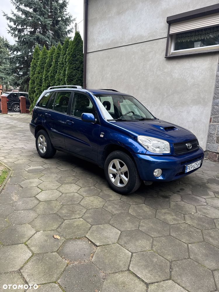 Toyota RAV4 2.0 D-4D 4x4 - 5