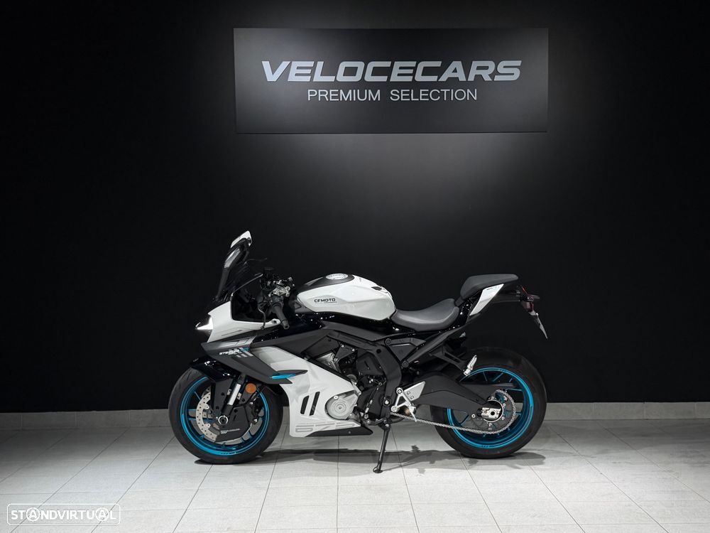 CF Moto 675SR-R - 14