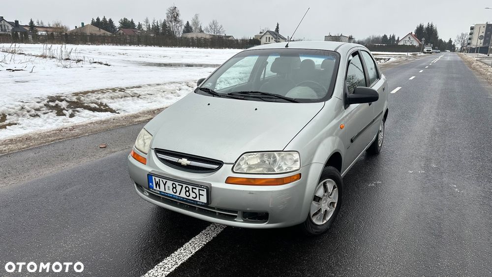 Chevrolet Aveo - 5