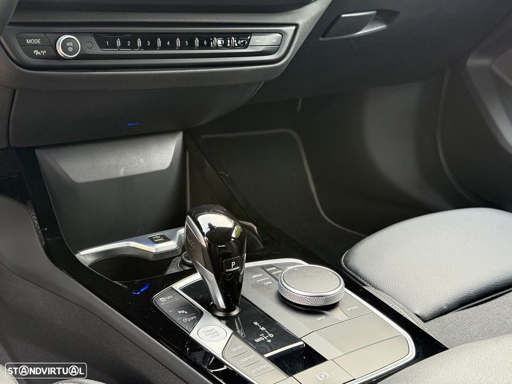 BMW 116 d Line Sport Auto - 41