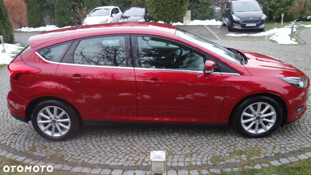 Ford Focus 1.5 EcoBoost Titanium ASS - 11