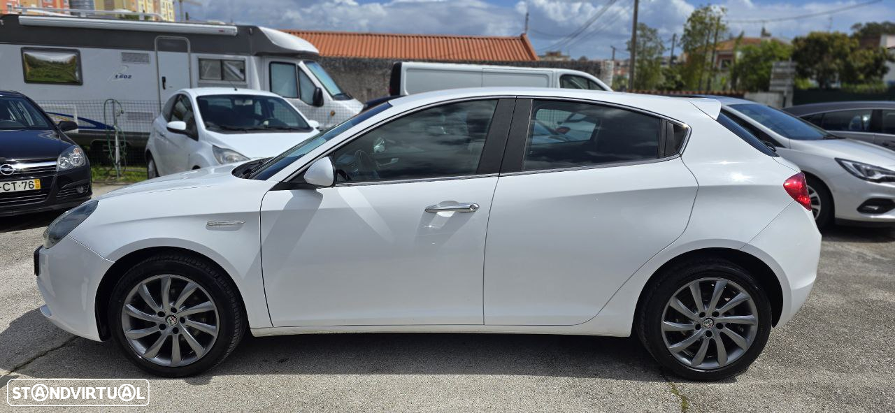 Alfa Romeo Giulietta 1.6 JTDm Sport J18 - 25