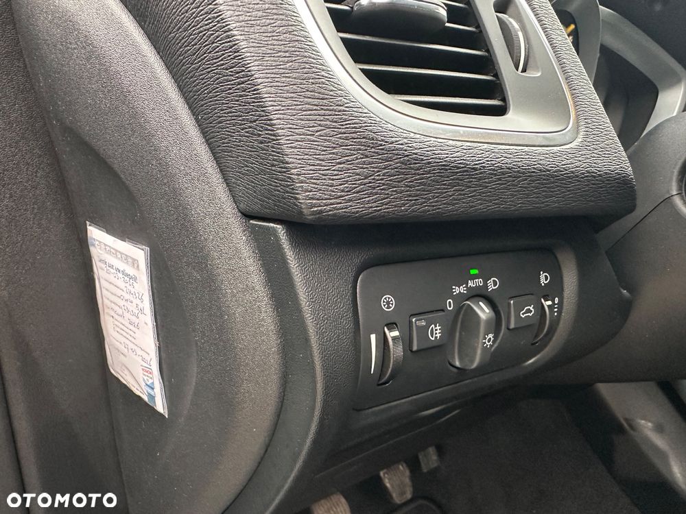 Volvo V40 T2 Kinetic - 16