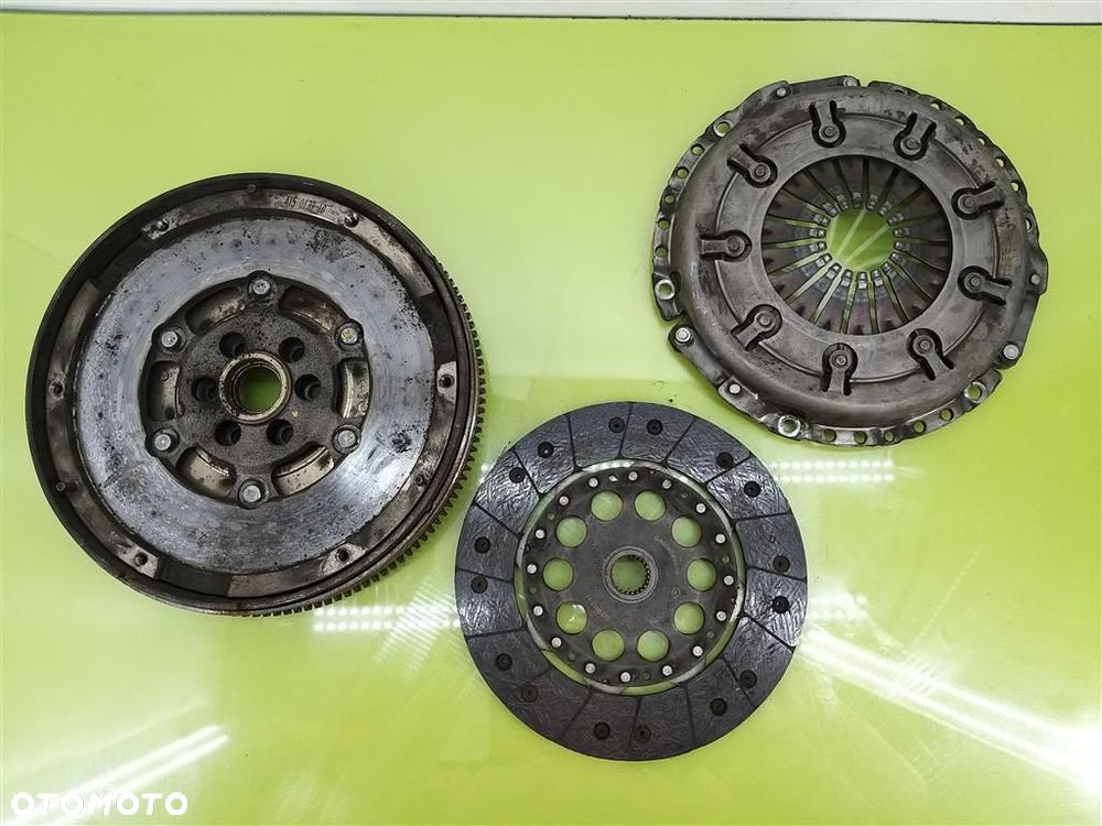 Sprzęgło Kompletne Audi A4 B6 8E 00-04 2.0B 16V 130KM LUK KOŁO DWUMASOWE - 1