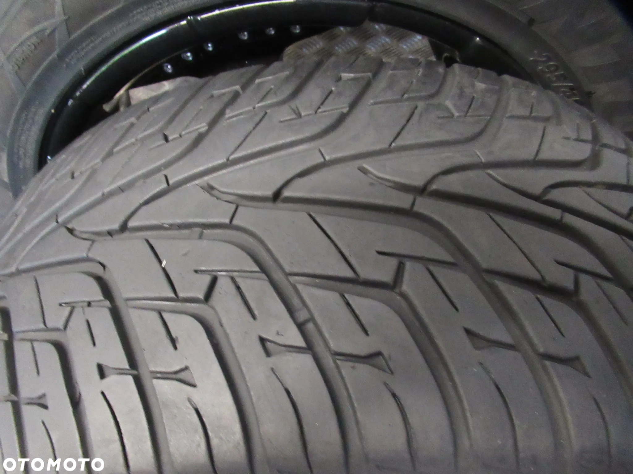 Koła Dodge Durango Ram Jeep Grand Cherokee 9Jx20 ET +10 5x127  5x139,7 - 13