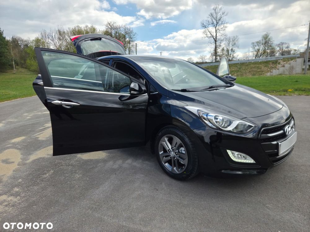 Hyundai i30 1.4 Base - 23