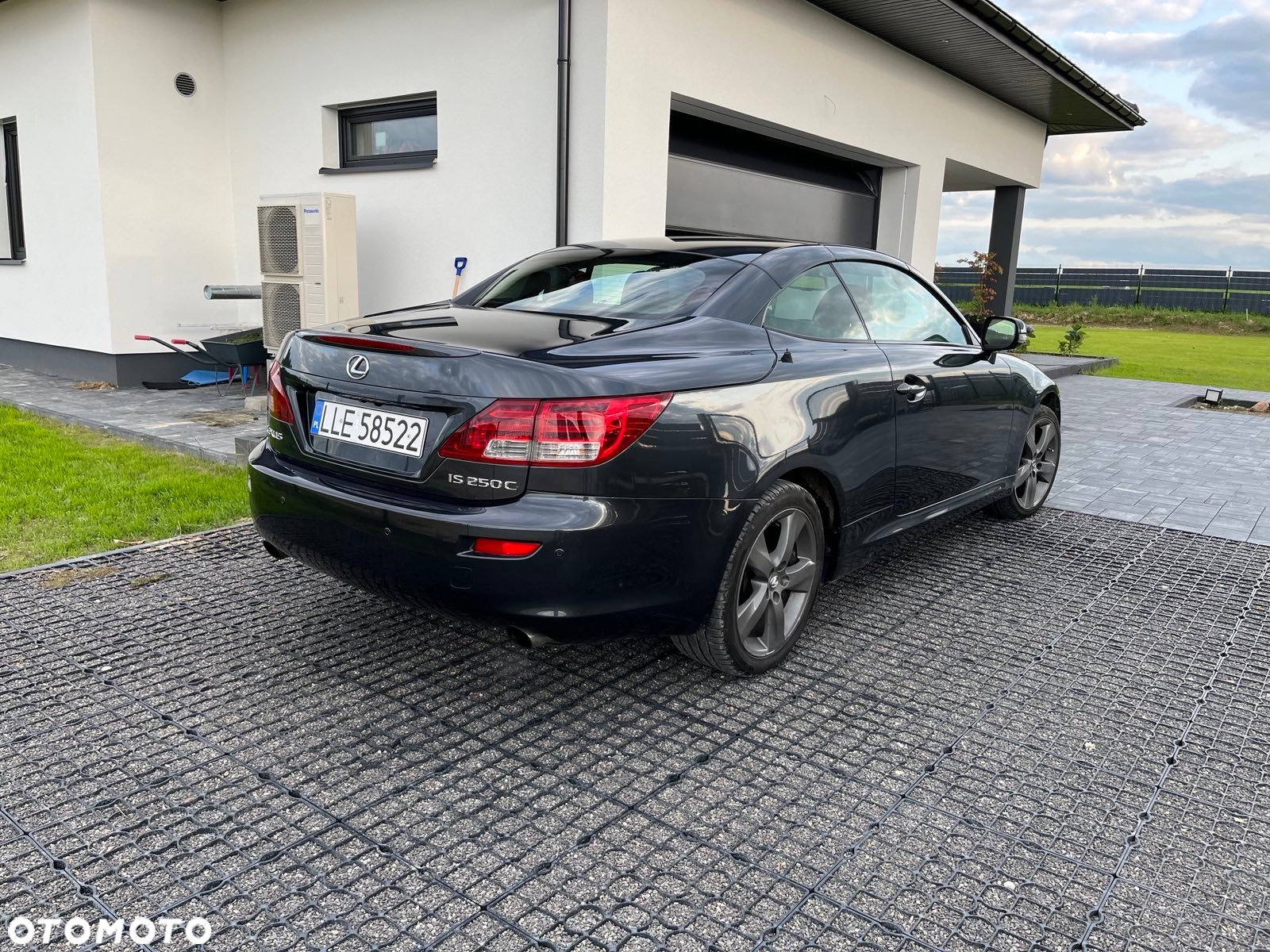 Lexus IS 250 Cabriolet - 14