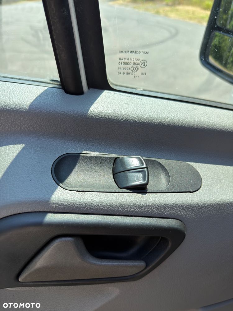 Volkswagen Crafter - 11