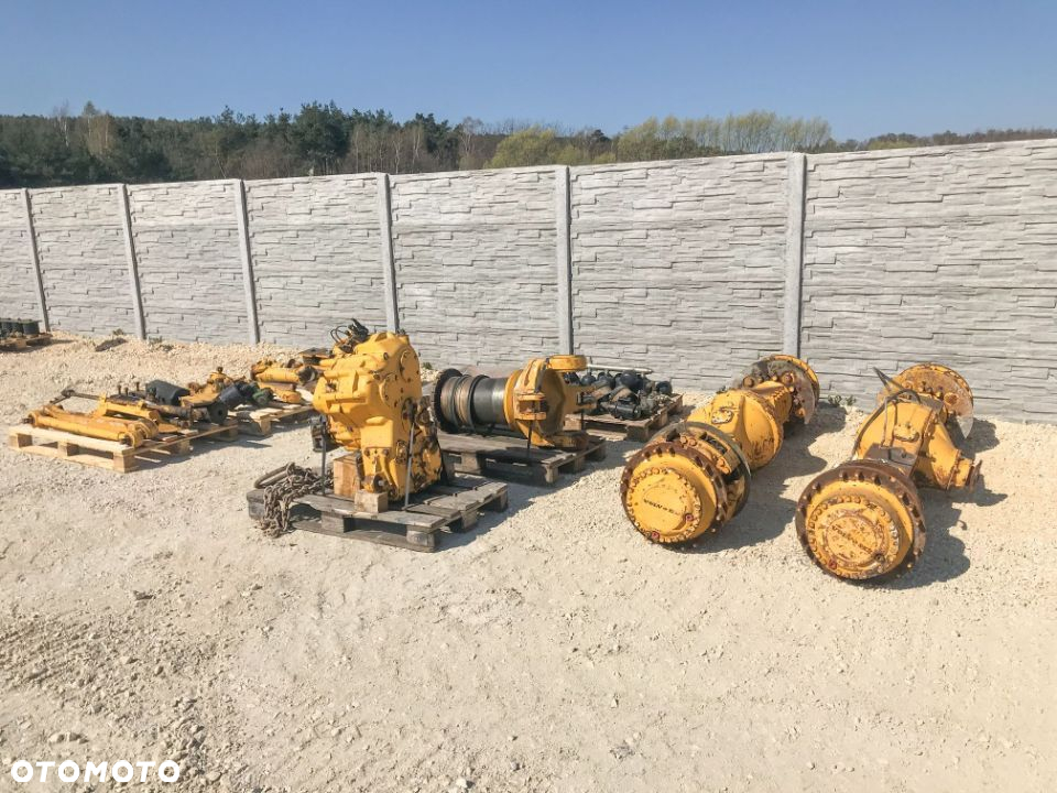 Volvo A35C Części Most Zwolnica Wkład Skrzynia Dropbox Przegub Wał Hydraulika A40C A35D A40D - 2