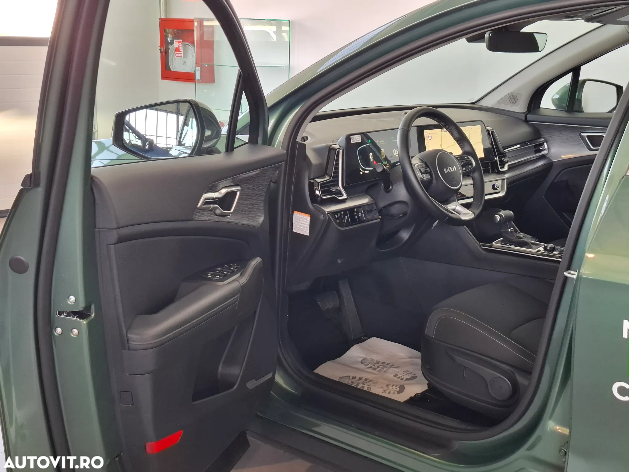 Kia Sportage 1.6 T-GDI 7DCT HP 4x2 MHEV Urban - 10