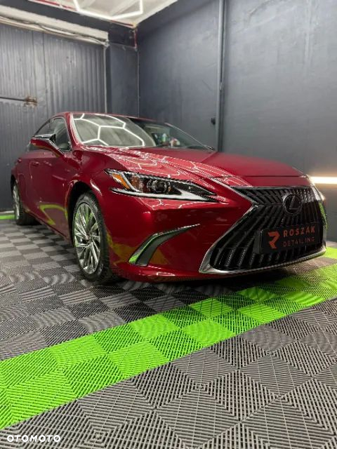 Lexus ES 300h Business Edition - 12