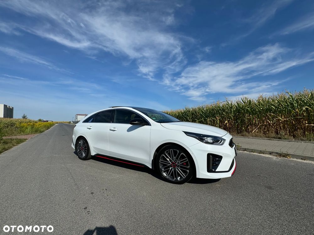 Kia ProCeed - 8