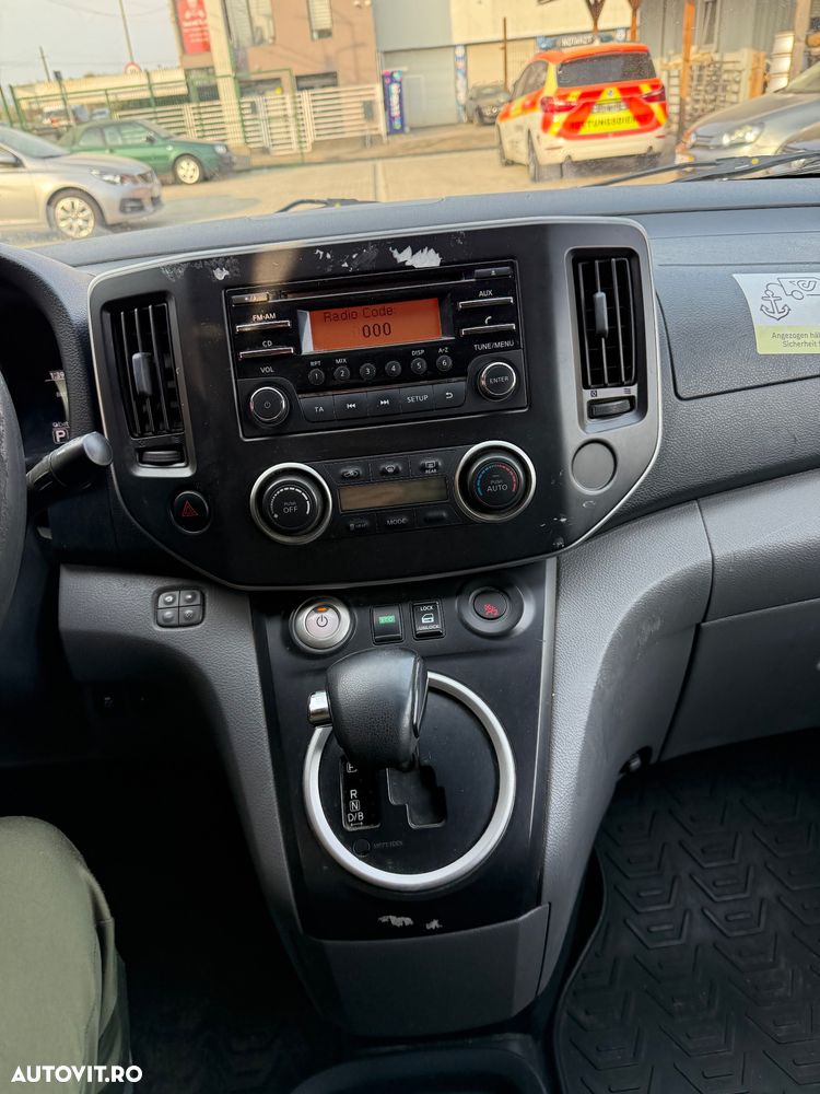 Nissan NV200 - 35