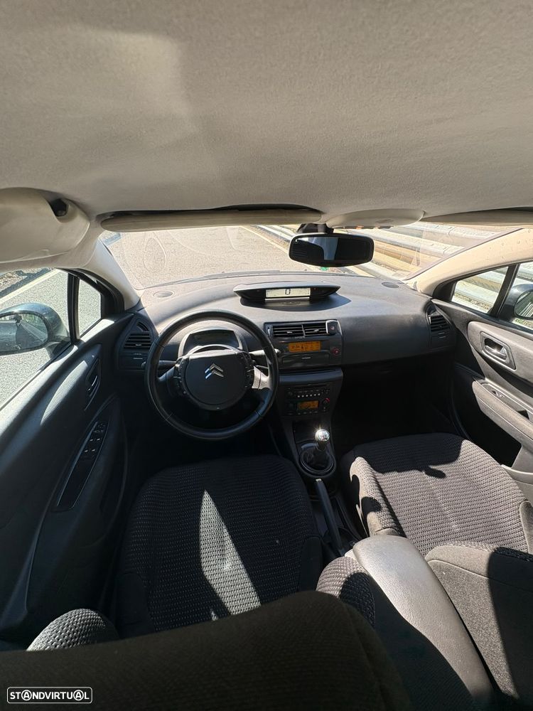 Citroën C4 1.6 HDi 110 VTR Pack - 6