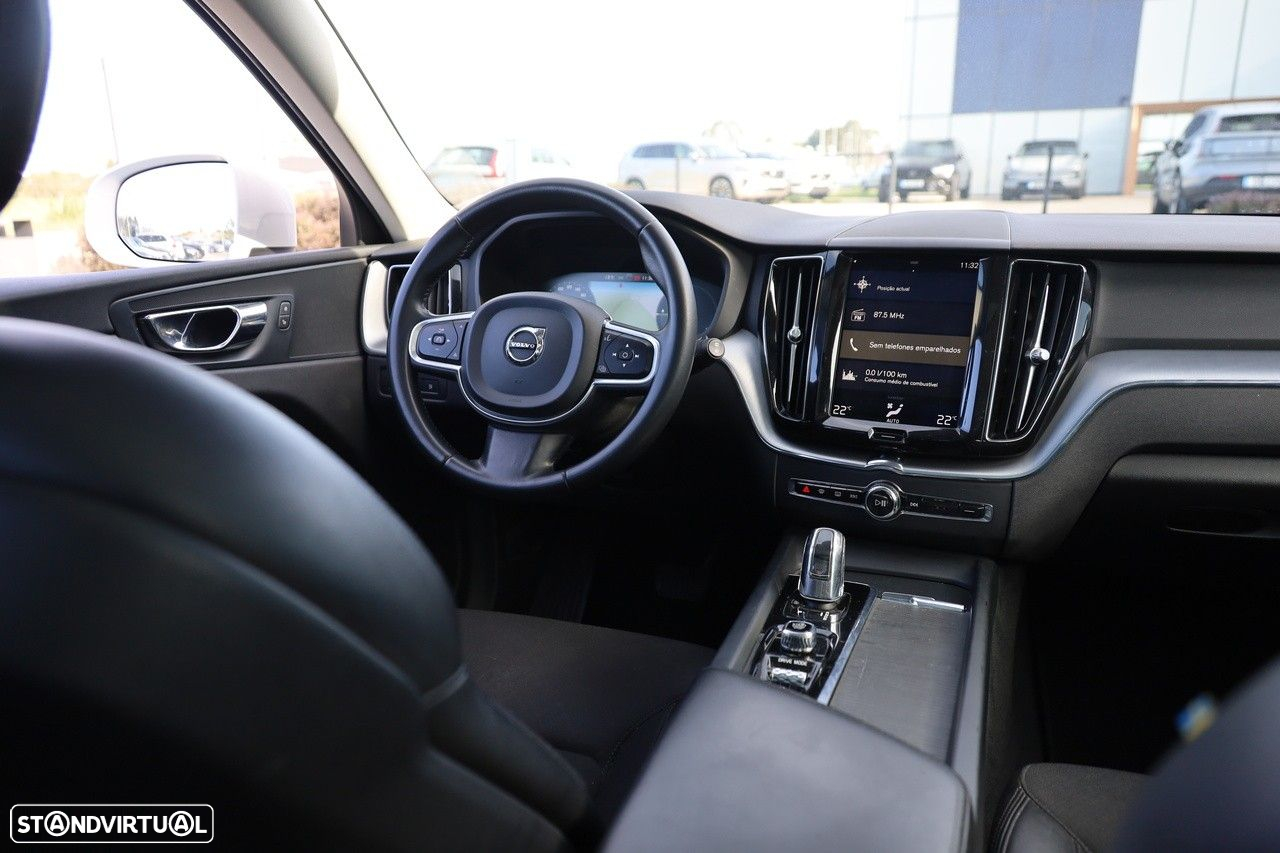 Volvo XC 60 2.0 T8 PHEV Momentum AWD - 14