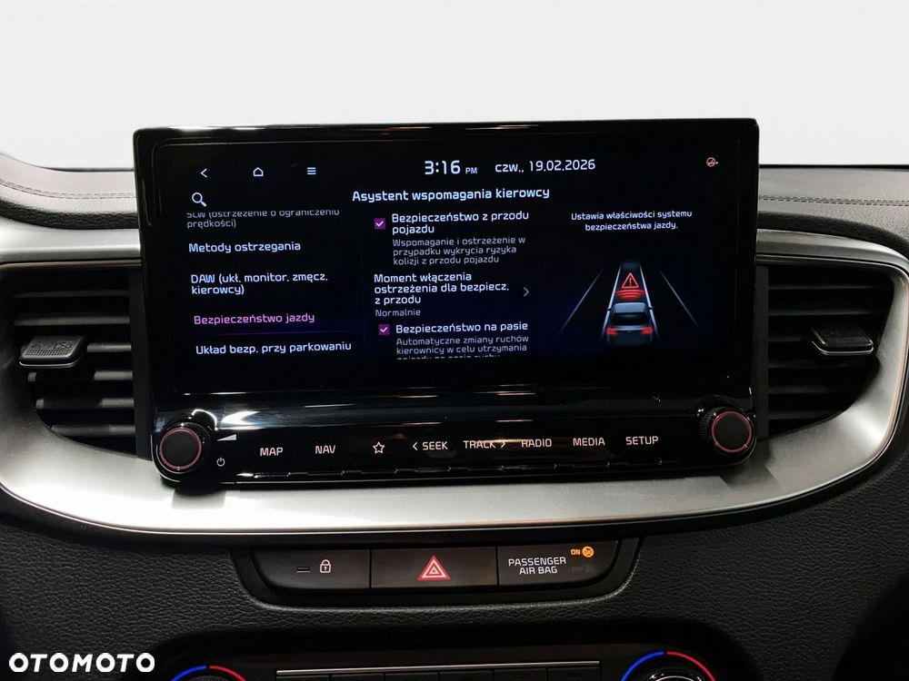 Kia Ceed - 26