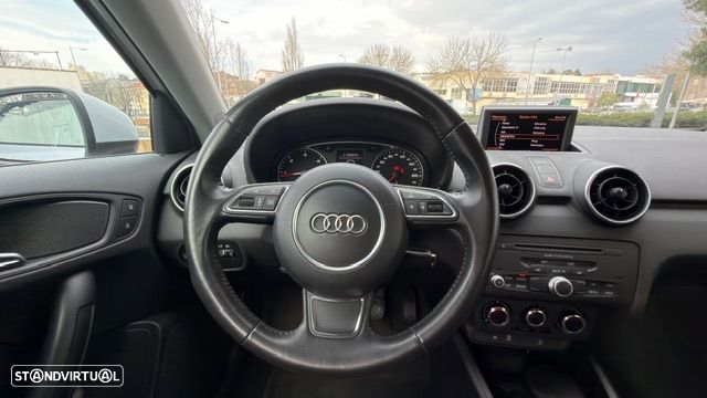 Audi A1 Sportback 1.6 TDI Advance Business Line - 8