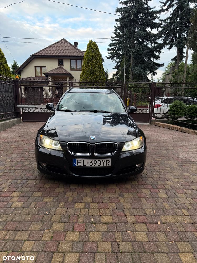BMW Seria 3 320d DPF Efficient Dynamics Edition - 2