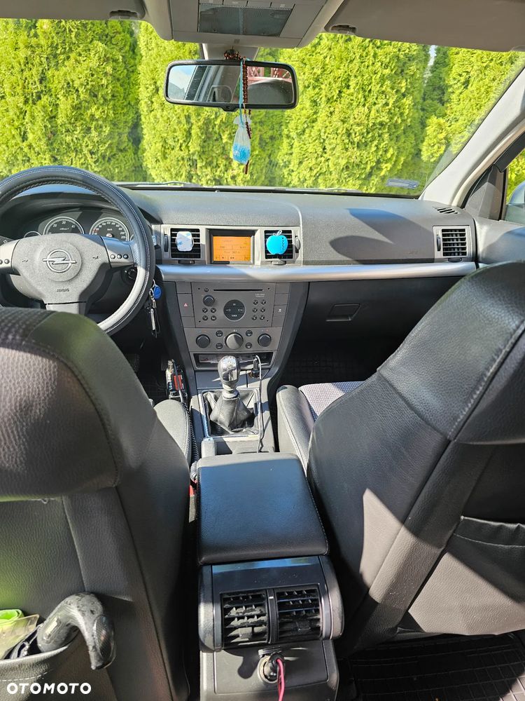 Opel Vectra 2.2 DTI Comfort - 12