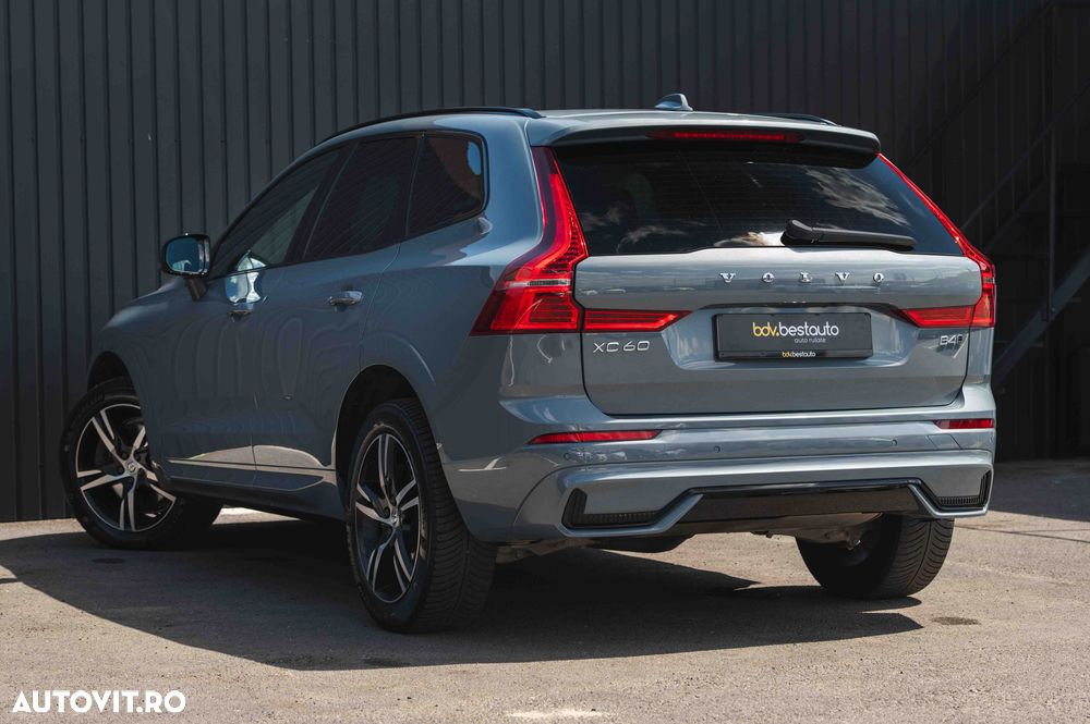 Volvo XC 60 B4 MHEV AT8 AWD R-Design - 7