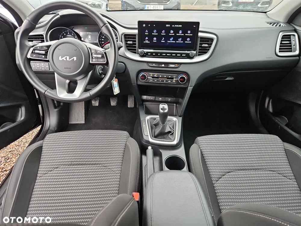 Kia Ceed 1.5 T-GDI M - 20