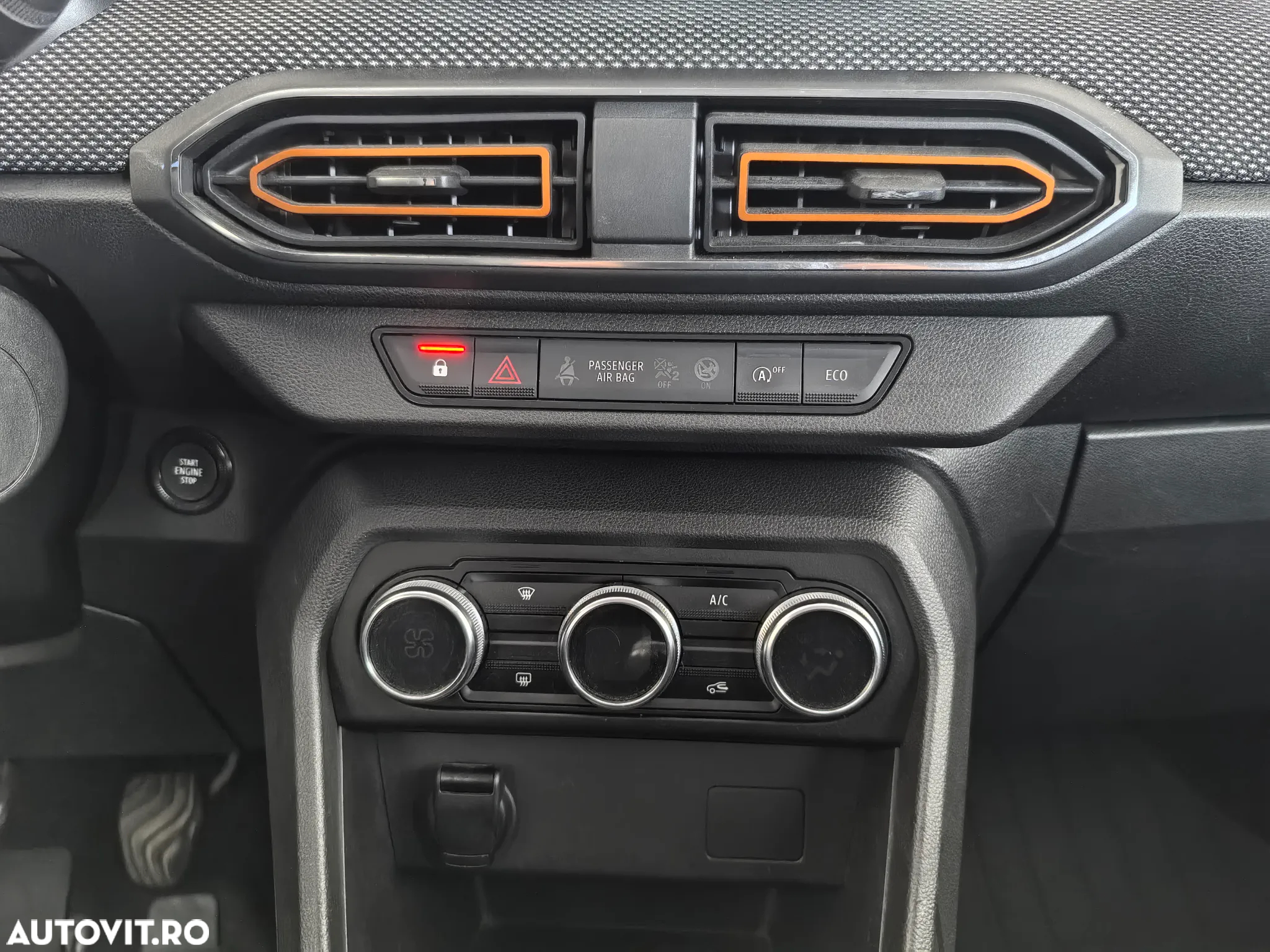 Dacia Sandero TCe 90 MT6 Comfort - 13