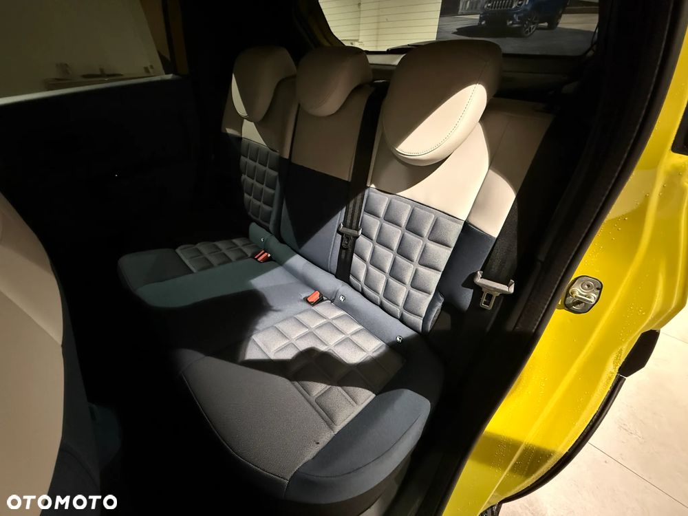 Fiat Grande Panda 1.2 mHEV La Prima eDCT - 24