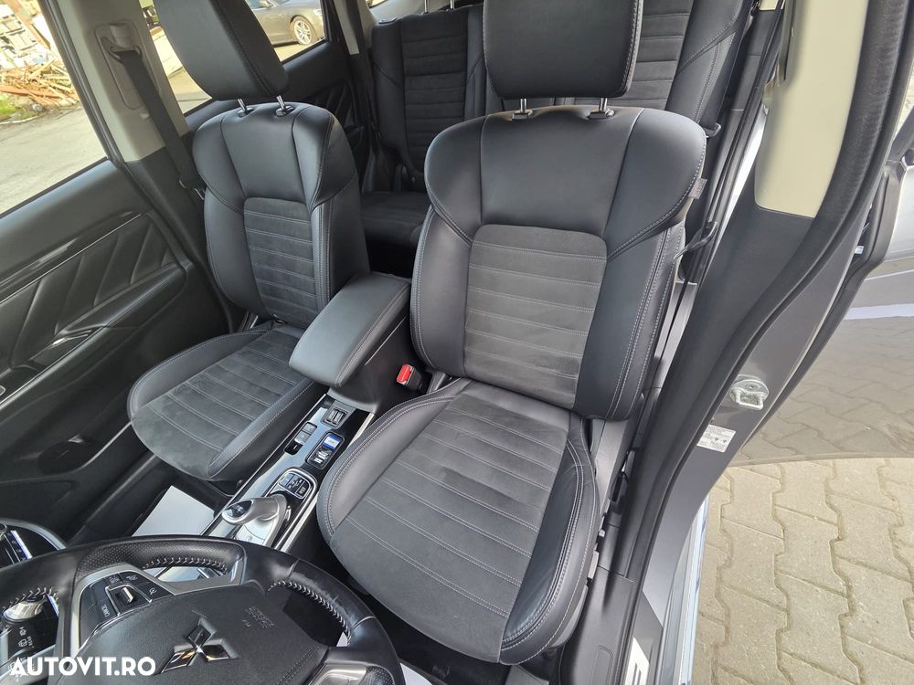 Mitsubishi Outlander - 17