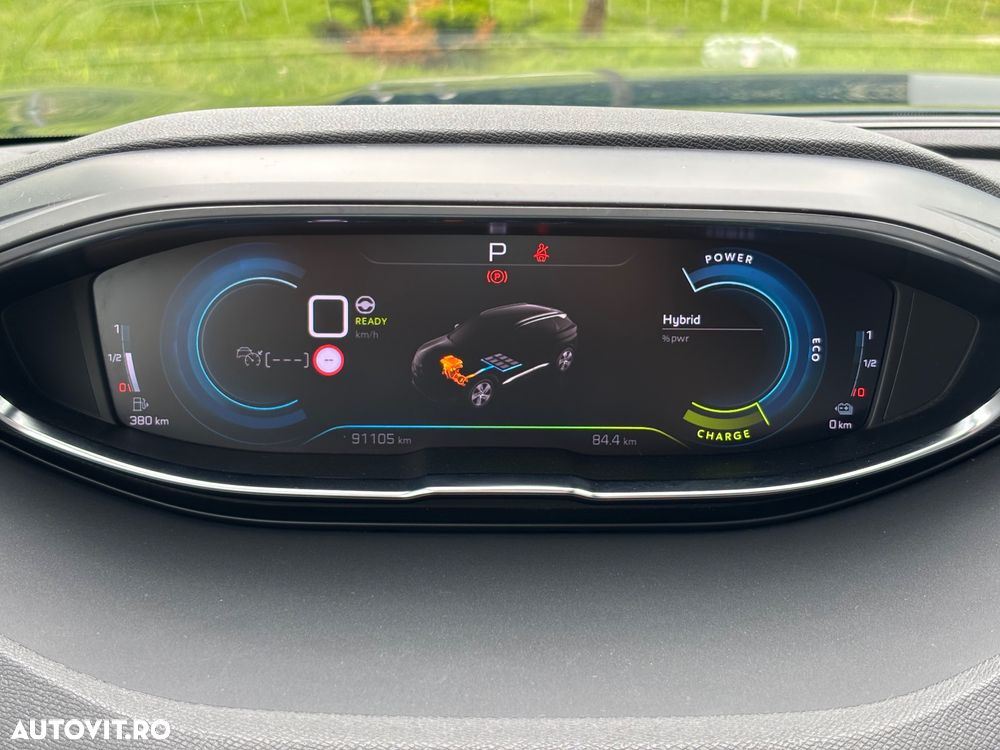 Peugeot 3008 225 e-EAT8 GT - 32