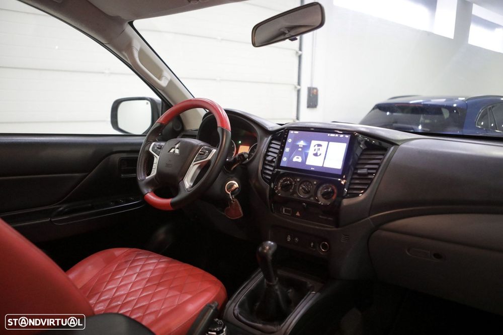 Mitsubishi L200 2.3 DI-D Strakar CD Intense 4WD - 28