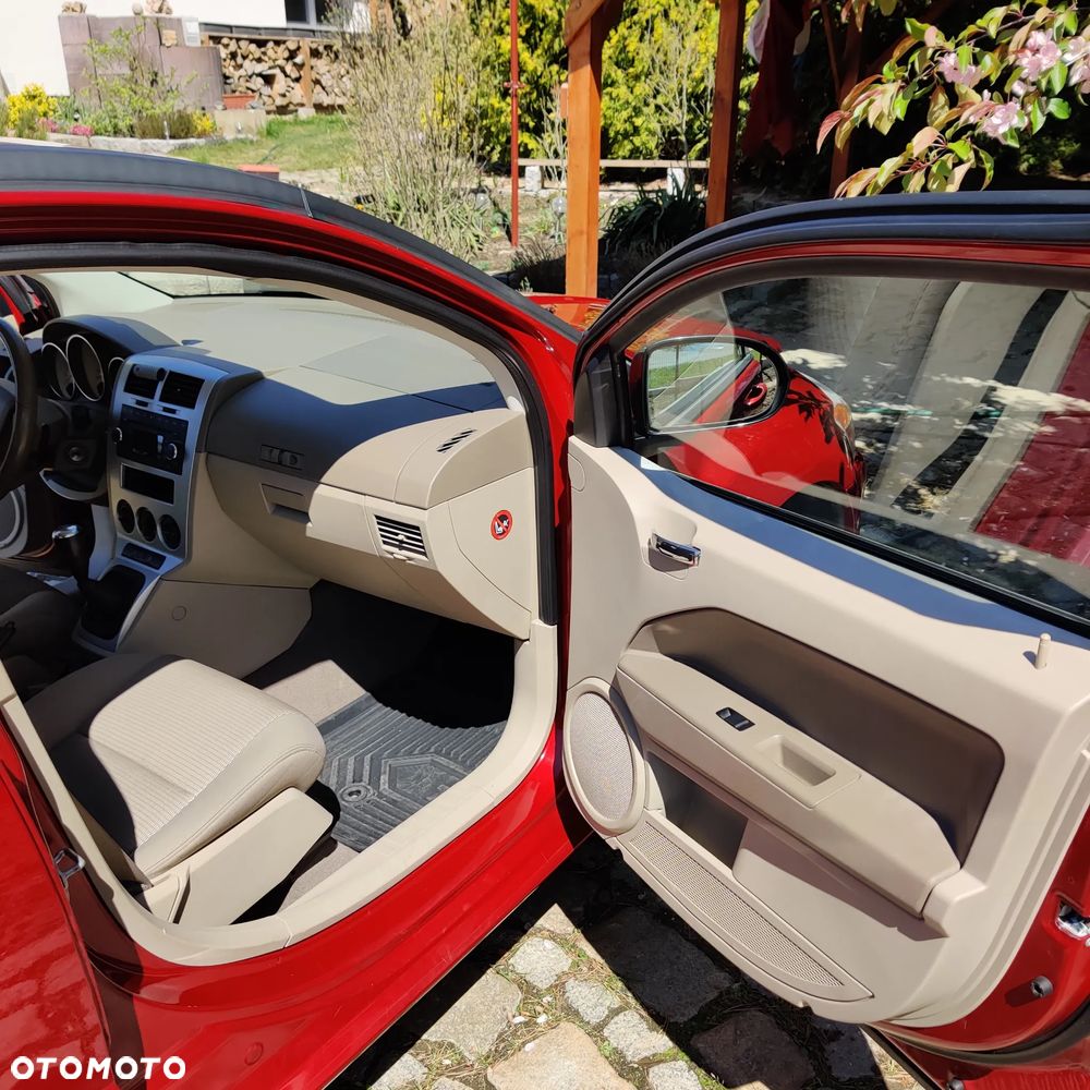 Dodge Caliber 1.8 SXT - 9
