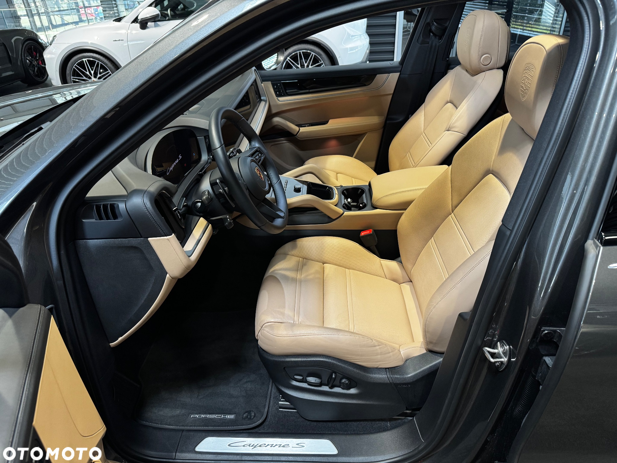 Porsche Cayenne S - 10
