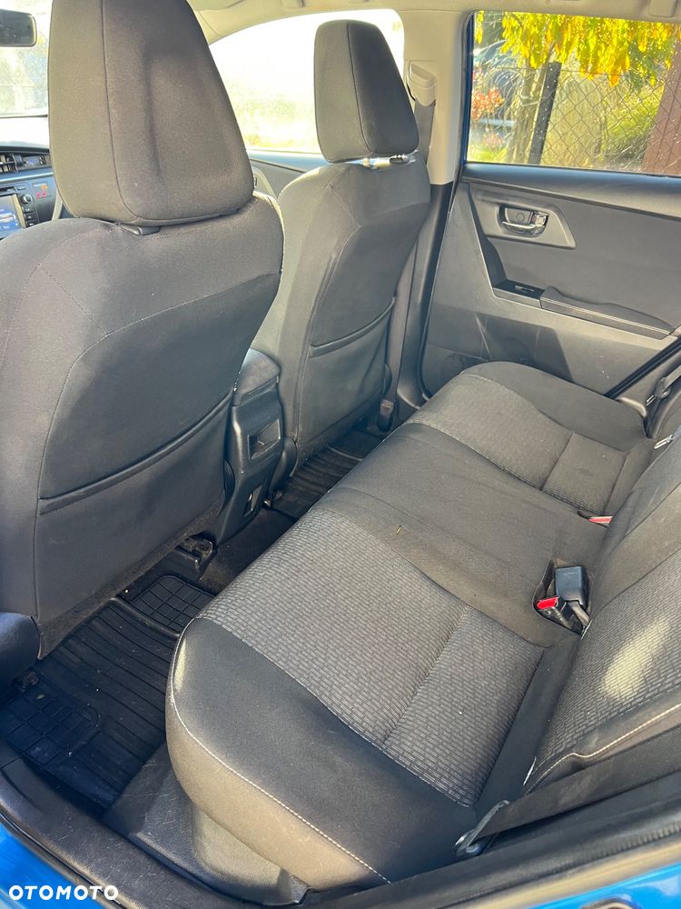 Toyota Auris 1.8 HSD Luna - 7