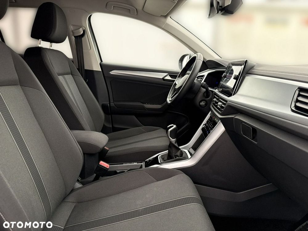 Volkswagen T-Roc - 23