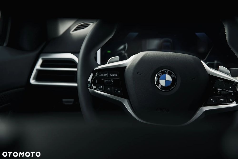 BMW Seria 3 330i xDrive - 8