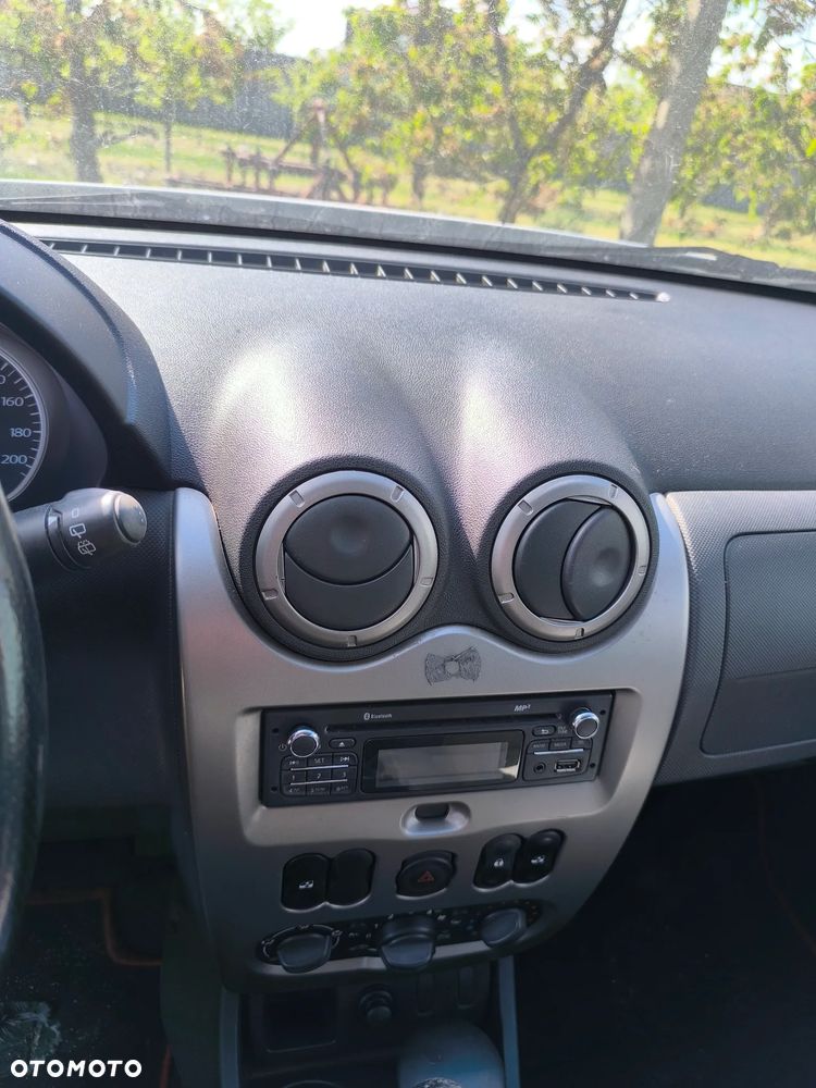 Dacia Duster dCi 110 FAP 4x2 Laureate - 8