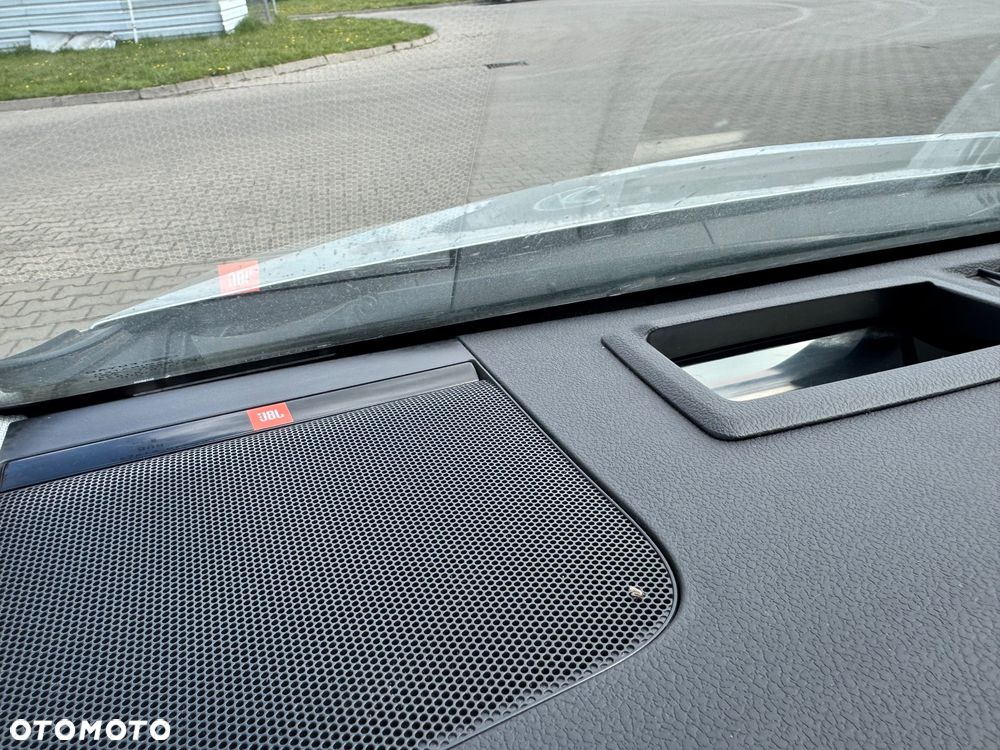 Toyota Prius - 20