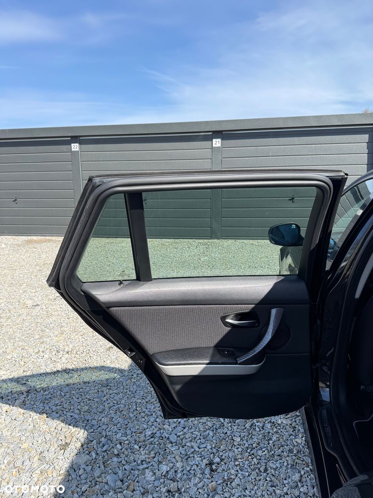 BMW Seria 3 320d DPF - 16
