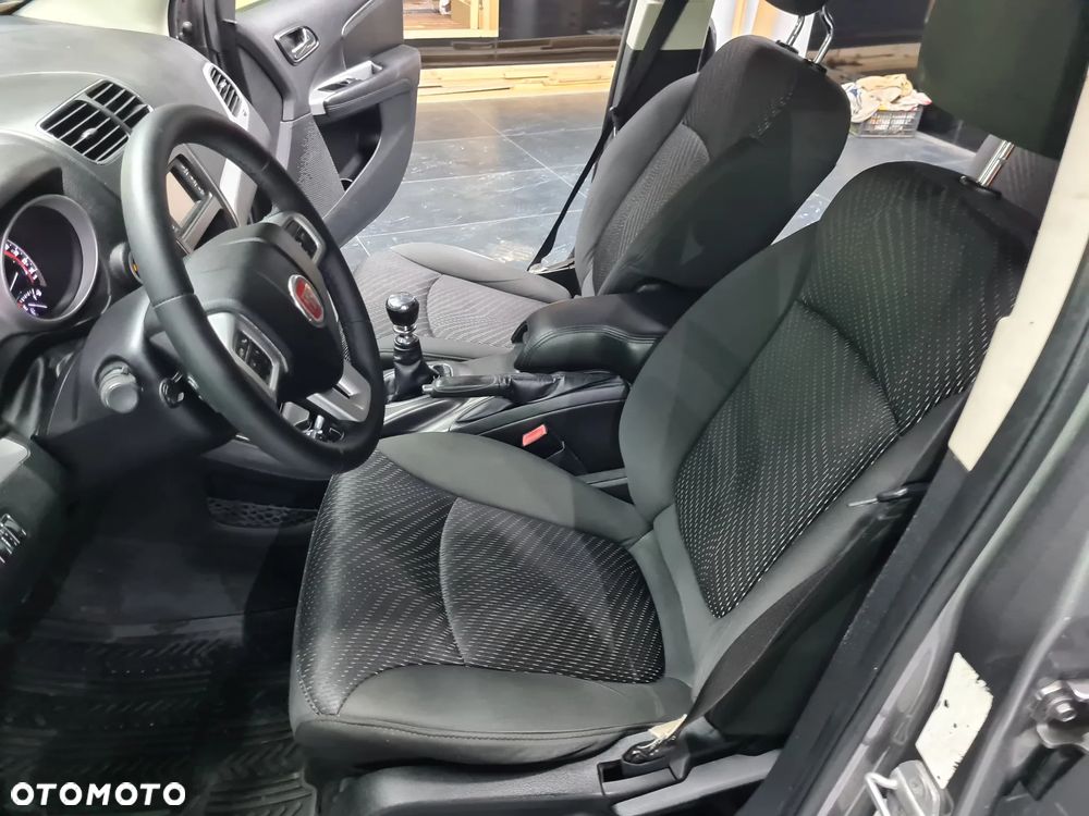Fiat Freemont 2.0 Multijet 16V DPF Cross - 27