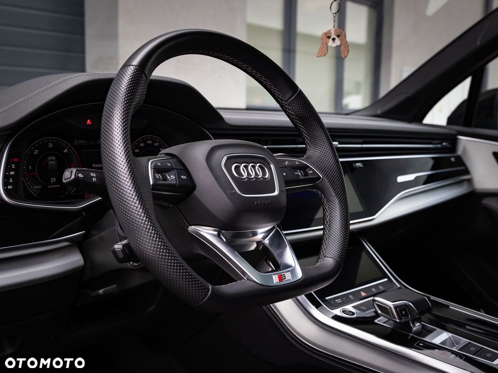 Audi Q7 - 12